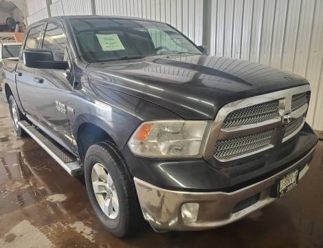 DODGE RAM 1500 ST 2014