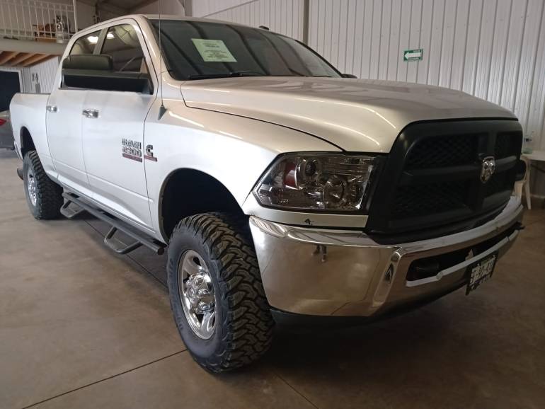 DODGE RAM  2500 2013 (IMPORTADA CON PEDIMENTO)