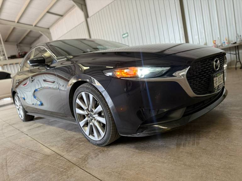 MAZDA 3 I GRAND TOURING 2021
