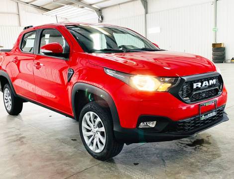 RAM 700 BIGHORN S CREW CAB CVT 2025