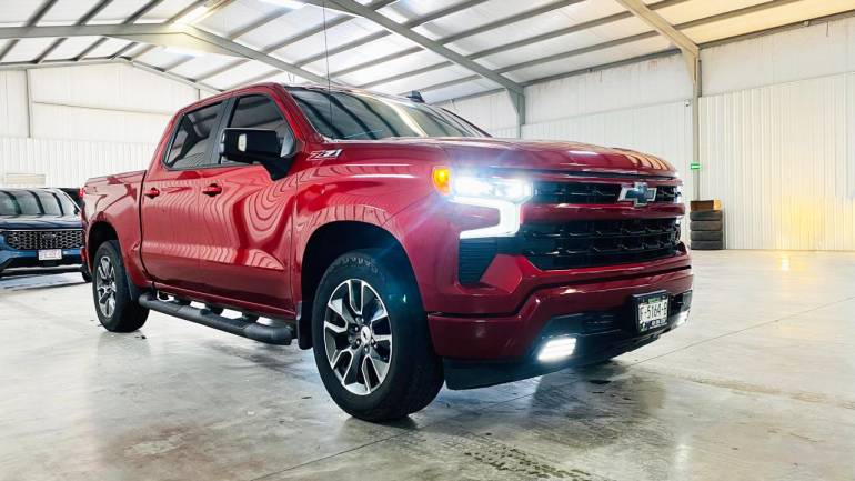 CHEVROLET CHEYENNE RST 2023