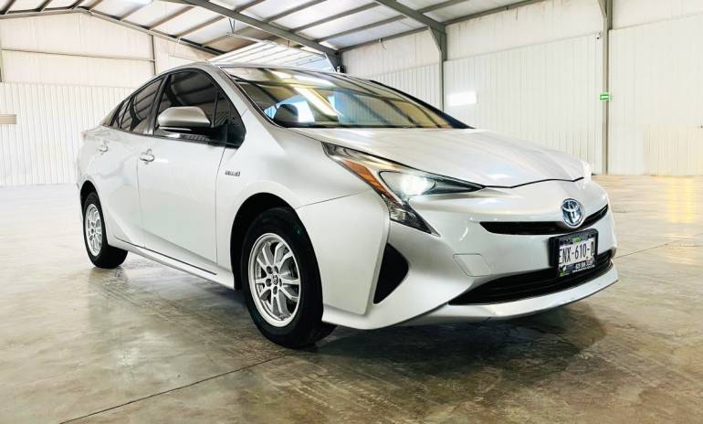 TOYOTA PRIUS 2016