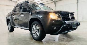 RENAULT OROCH OUTSIDER TM 2020