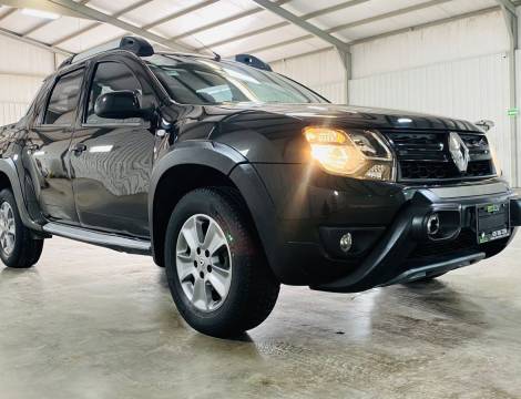 RENAULT OROCH OUTSIDER TM 2020