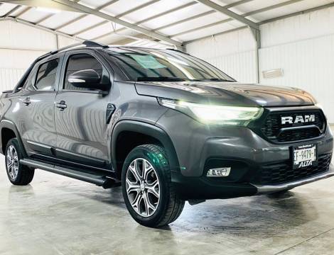 RAM 700 LARAMIE CREW CAB 2022
