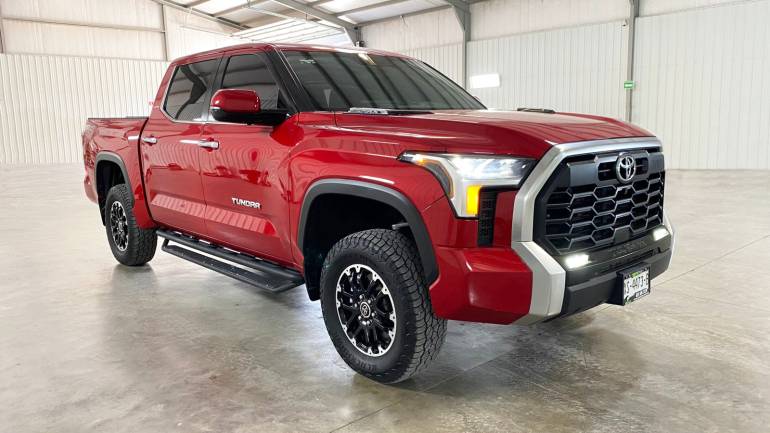TOYOTA TUNDRA LIMITED TRD 2024