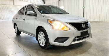 NISSAN VERSA S PLUS 2019 (IMPORTADO CON DECRETO)