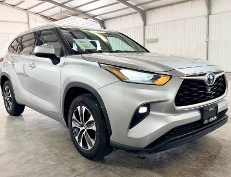 TOYOTA HIGHLANDER XLE 2022